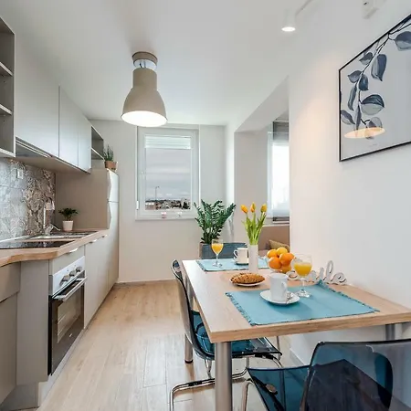 Apartamento Seven Apartman *