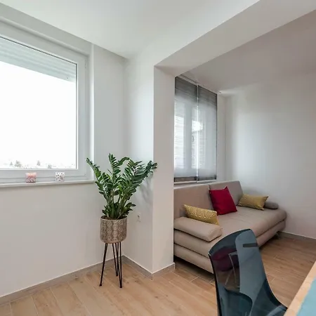 아파트 Seven Apartman 자다르