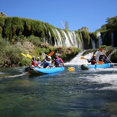 Seven Apartman 아파트 *